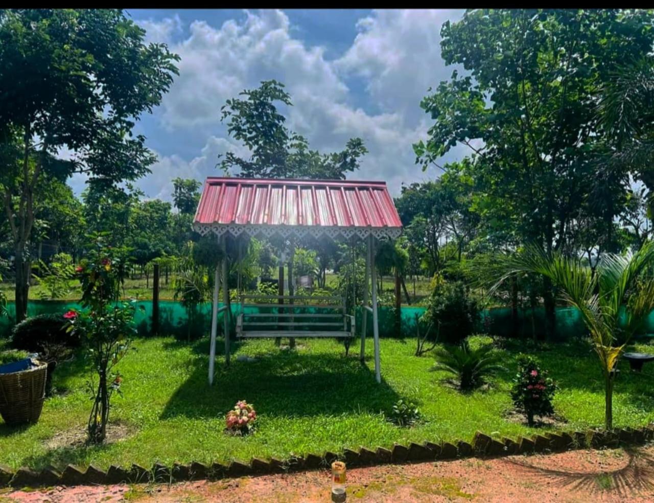 Krishna Farms And Village Resort Siliguri Buitenkant foto